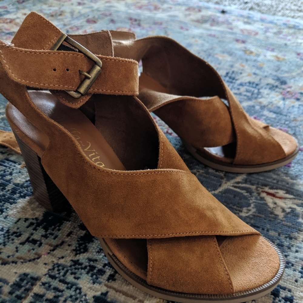 Bella Vista 8WW Suede Open Toed Heels